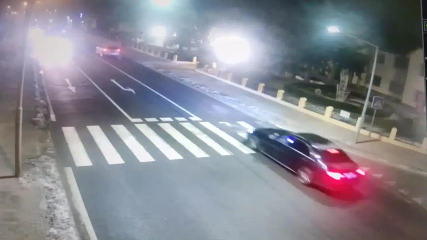 Elfogták Monika Jákliová járművét a nagymegyeri városháza előtt.